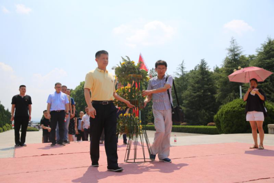 市人社局各支部7月份党建活动集锦704